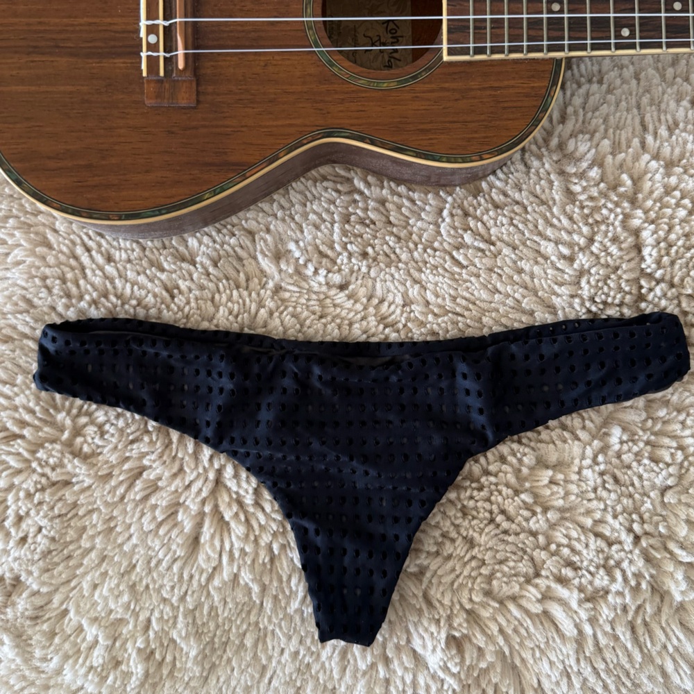 Acacia Swimwear Black Women’s Ho’okipa Bottoms